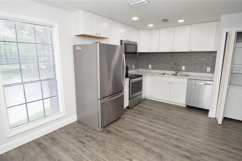 Copropriété à louer à Tampa, Floride: 2 chambres, 104.89 m2 № 2112938 - photo 5