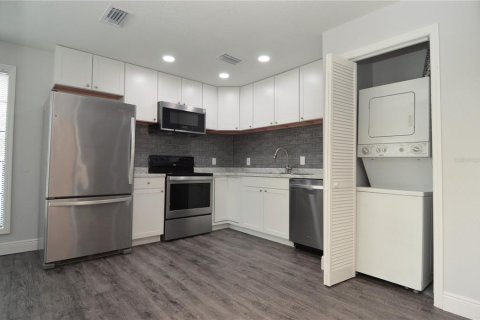 Copropriété à louer à Tampa, Floride: 2 chambres, 104.89 m2 № 2112938 - photo 7
