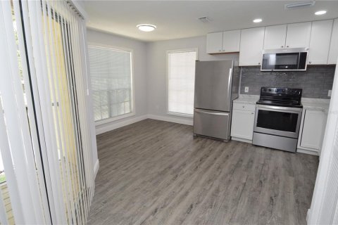 Copropriété à louer à Tampa, Floride: 2 chambres, 104.89 m2 № 2112938 - photo 4