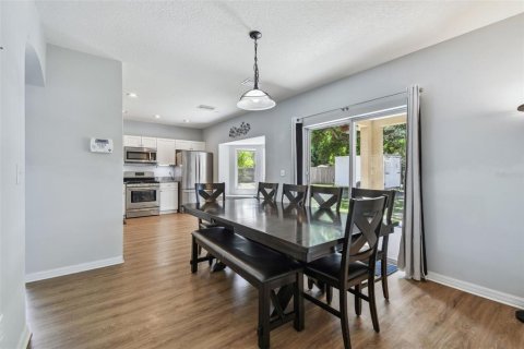 House in Lutz, Florida 5 bedrooms, 188.31 sq.m. № 1720630 - photo 19