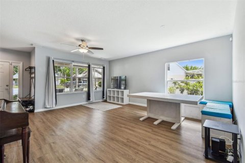 House in Lutz, Florida 5 bedrooms, 188.31 sq.m. № 1720630 - photo 15