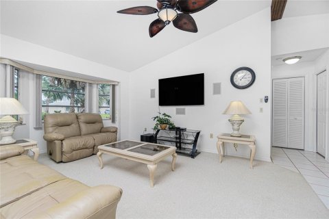 Casa en alquiler en Rotonda, Florida, 3 dormitorios, 150.5 m2 № 1512438 - foto 5