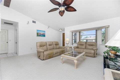 Casa en alquiler en Rotonda, Florida, 3 dormitorios, 150.5 m2 № 1512438 - foto 6