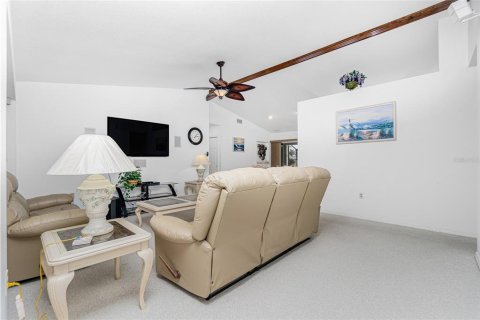 Casa en alquiler en Rotonda, Florida, 3 dormitorios, 150.5 m2 № 1512438 - foto 4