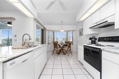 Casa en alquiler en Rotonda, Florida, 3 dormitorios, 150.5 m2 № 1512438 - foto 10