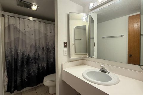 Condo in Haines City, Florida, 2 bedrooms  № 1532655 - photo 22