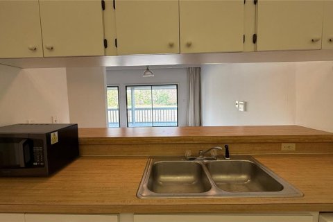 Condo in Haines City, Florida, 2 bedrooms  № 1532655 - photo 8