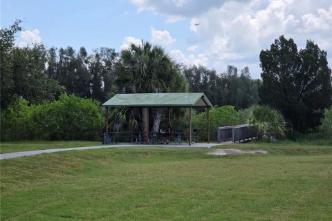 House in New Port Richey, Florida 3 bedrooms, 107.58 sq.m. № 2236179 - photo 26