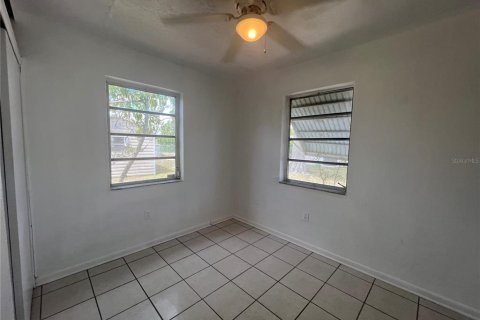Villa ou maison à louer à Port Charlotte, Floride: 2 chambres, 75.44 m2 № 2101775 - photo 14
