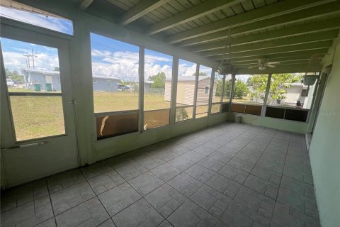 Villa ou maison à louer à Port Charlotte, Floride: 2 chambres, 75.44 m2 № 2101775 - photo 19
