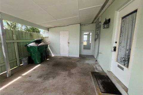 Villa ou maison à louer à Port Charlotte, Floride: 2 chambres, 75.44 m2 № 2101775 - photo 27