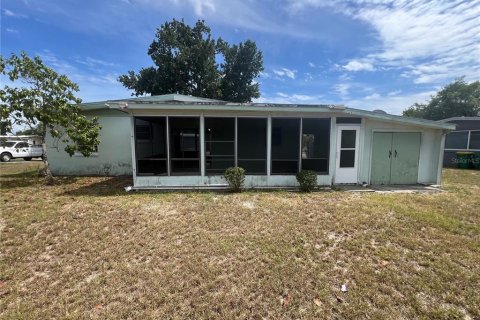 Villa ou maison à louer à Port Charlotte, Floride: 2 chambres, 75.44 m2 № 2101775 - photo 21