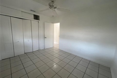 Villa ou maison à louer à Port Charlotte, Floride: 2 chambres, 75.44 m2 № 2101775 - photo 11
