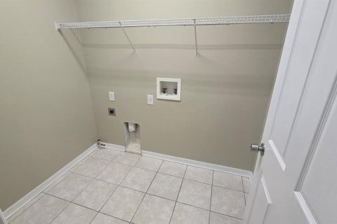 House in Apollo Beach, Florida 4 bedrooms, 237.18 sq.m. № 2094513 - photo 15