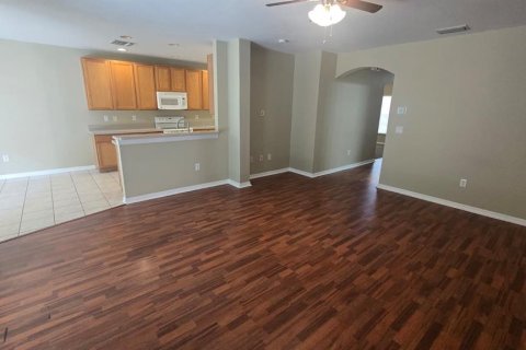House in Apollo Beach, Florida 4 bedrooms, 237.18 sq.m. № 2094513 - photo 5