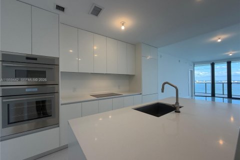 Copropriété à louer à Miami, Floride: 3 chambres № 2017940 - photo 6