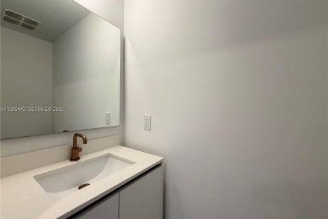 Copropriété à louer à Miami, Floride: 3 chambres № 2017940 - photo 17