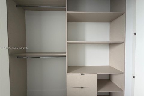 Copropriété à louer à Miami, Floride: 3 chambres № 2017940 - photo 19