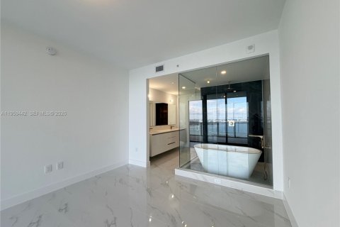 Copropriété à louer à Miami, Floride: 3 chambres № 2017940 - photo 13