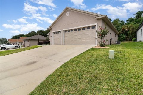 House in Summerfield, Florida 3 bedrooms, 202.71 sq.m. № 1685437 - photo 6