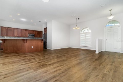 House in Summerfield, Florida 3 bedrooms, 202.71 sq.m. № 1685437 - photo 8