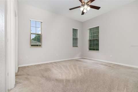 House in Summerfield, Florida 3 bedrooms, 202.71 sq.m. № 1685437 - photo 17
