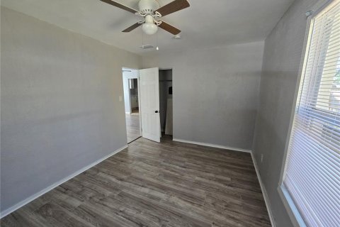House in Daytona Beach, Florida 3 bedrooms, 101.73 sq.m. № 1520672 - photo 7