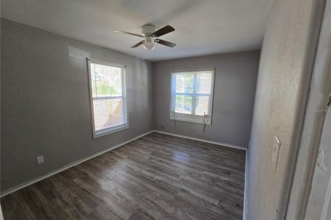 House in Daytona Beach, Florida 3 bedrooms, 101.73 sq.m. № 1520672 - photo 6