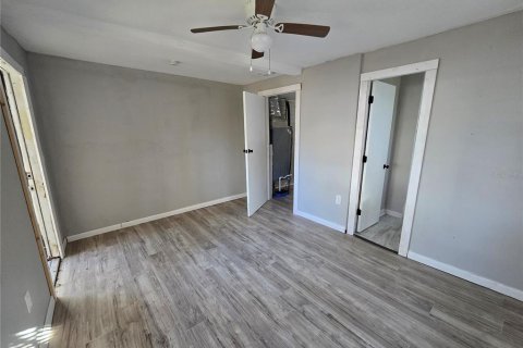 House in Daytona Beach, Florida 3 bedrooms, 101.73 sq.m. № 1520672 - photo 11