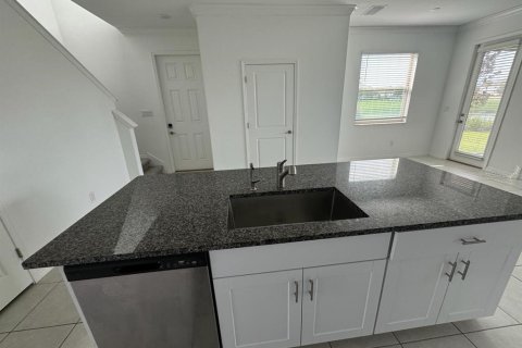 Adosado en alquiler en Wesley Chapel, Florida, 3 dormitorios, 167.87 m2 № 1883414 - foto 11