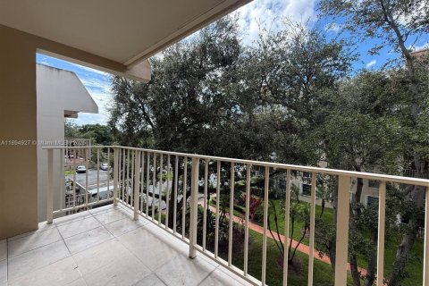 Condo in Miami, Florida, 2 bedrooms  № 2052981 - photo 7
