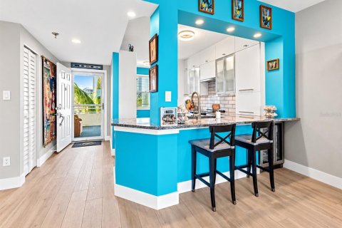 Copropriété à vendre à South Pasadena, Floride: 2 chambres, 106.37 m2 № 2415538 - photo 15