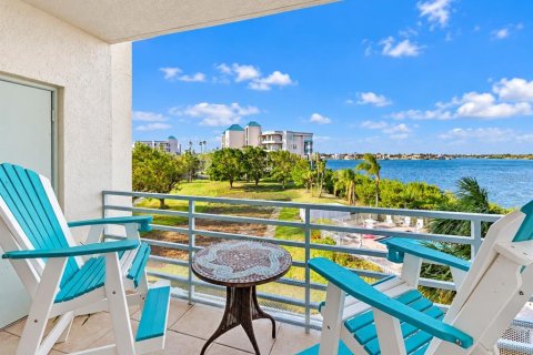 Copropriété à vendre à South Pasadena, Floride: 2 chambres, 106.37 m2 № 2415538 - photo 8