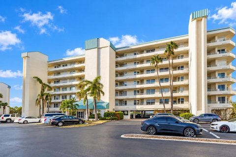 Copropriété à vendre à South Pasadena, Floride: 2 chambres, 106.37 m2 № 2415538 - photo 10
