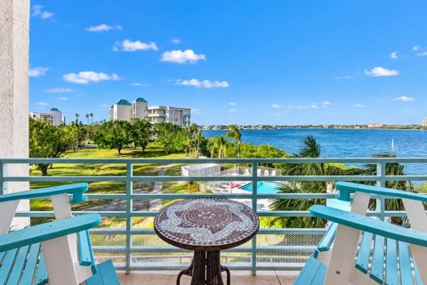 Copropriété à vendre à South Pasadena, Floride: 2 chambres, 106.37 m2 № 2415538 - photo 3