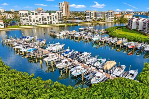 Copropriété à vendre à South Pasadena, Floride: 2 chambres, 106.37 m2 № 2415538 - photo 4