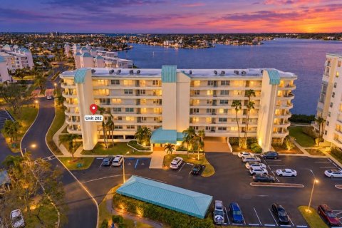 Condo à South Pasadena, Floride, 2 chambres  № 2415538