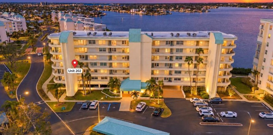 Condo à South Pasadena, Floride, 2 chambres № 2415538