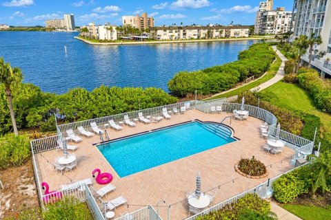 Copropriété à vendre à South Pasadena, Floride: 2 chambres, 106.37 m2 № 2415538 - photo 7