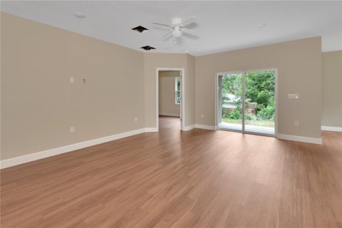 Villa ou maison à vendre à DeLand, Floride: 3 chambres, 134.8 m2 № 2425593 - photo 3