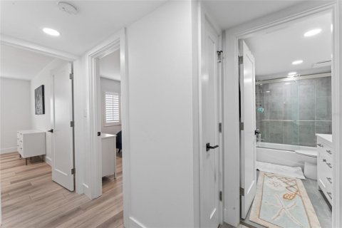 Copropriété à vendre à Saint Pete Beach, Floride: 3 chambres, 124.95 m2 № 1910976 - photo 25