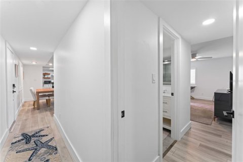Copropriété à vendre à Saint Pete Beach, Floride: 3 chambres, 124.95 m2 № 1910976 - photo 17