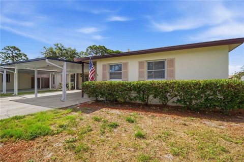 Villa ou maison à Sarasota, Floride 2 chambres, 86.77 m2 № 2132295