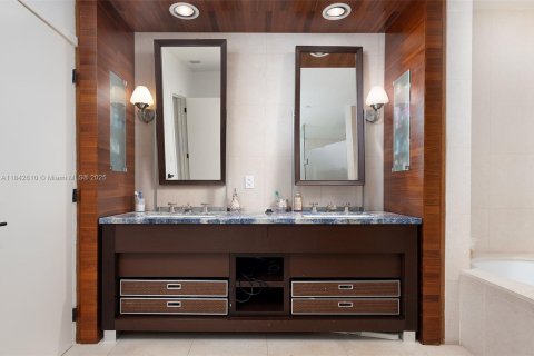 Купить кондоминиум в Майами-Бич, Флорида 1 комната, 97.64м2, № 1836350 - фото 23