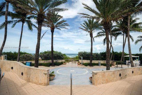 Купить кондоминиум в Майами-Бич, Флорида 1 комната, 97.64м2, № 1836350 - фото 19