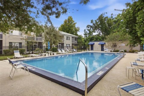 Condo in Winter Park, Florida, 2 bedrooms  № 2386032 - photo 26