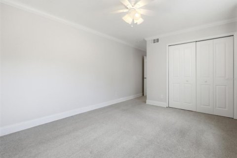 Condo in Winter Park, Florida, 2 bedrooms  № 2386032 - photo 20