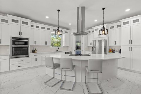 Villa ou maison à vendre à Apopka, Floride: 5 chambres, 320.98 m2 № 2120744 - photo 2