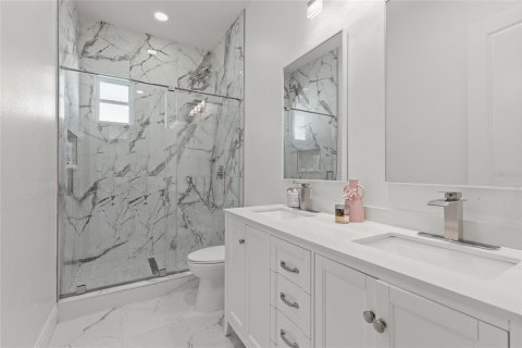 Villa ou maison à vendre à Apopka, Floride: 5 chambres, 320.98 m2 № 2120744 - photo 21