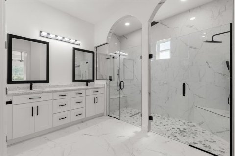 Villa ou maison à vendre à Apopka, Floride: 5 chambres, 320.98 m2 № 2120744 - photo 4